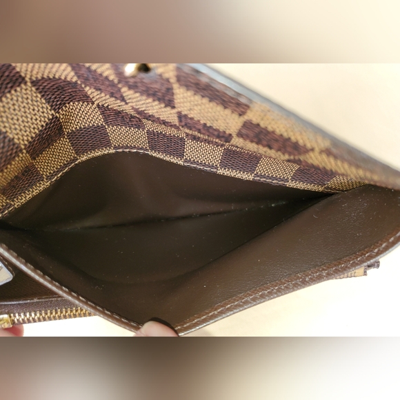 LOUIS VUITTON EMILIE DAMIER EBENE WALLET - Picture 12 of 16